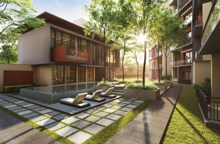Modern 2-bedroom unit with pool and beach access