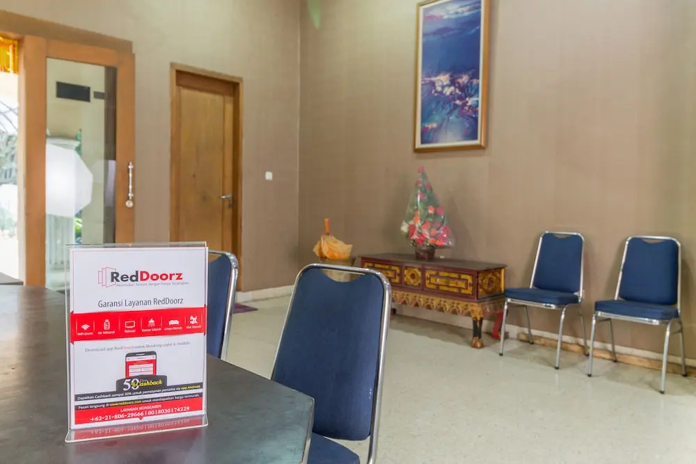RedDoorz near Kebun Raya Bogor