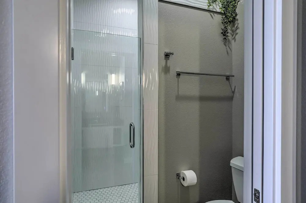 Stylish San Marcos Apt in the Heart of Dwtn!