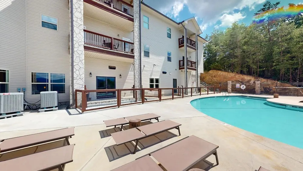 Viewpoint Condominiums