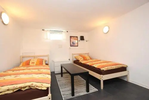 6678 Privat-Souterrain-Apartment