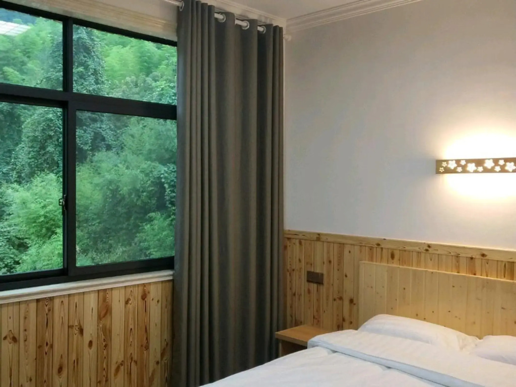 Anji Tongrenge Guesthouse