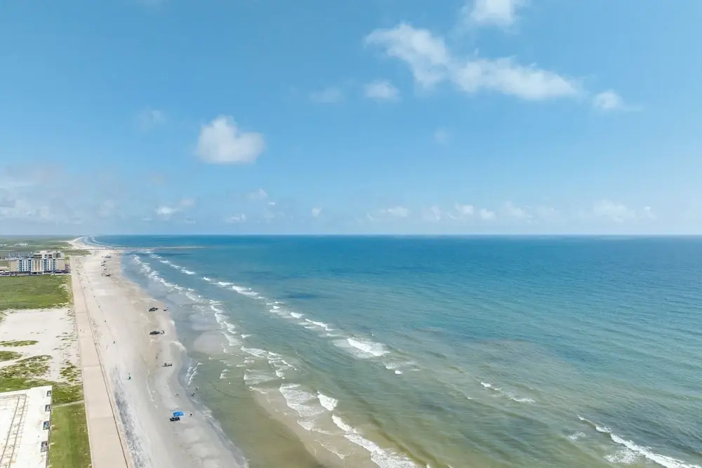 Walk to Beach: Corpus Christi Gem on Padre Island!