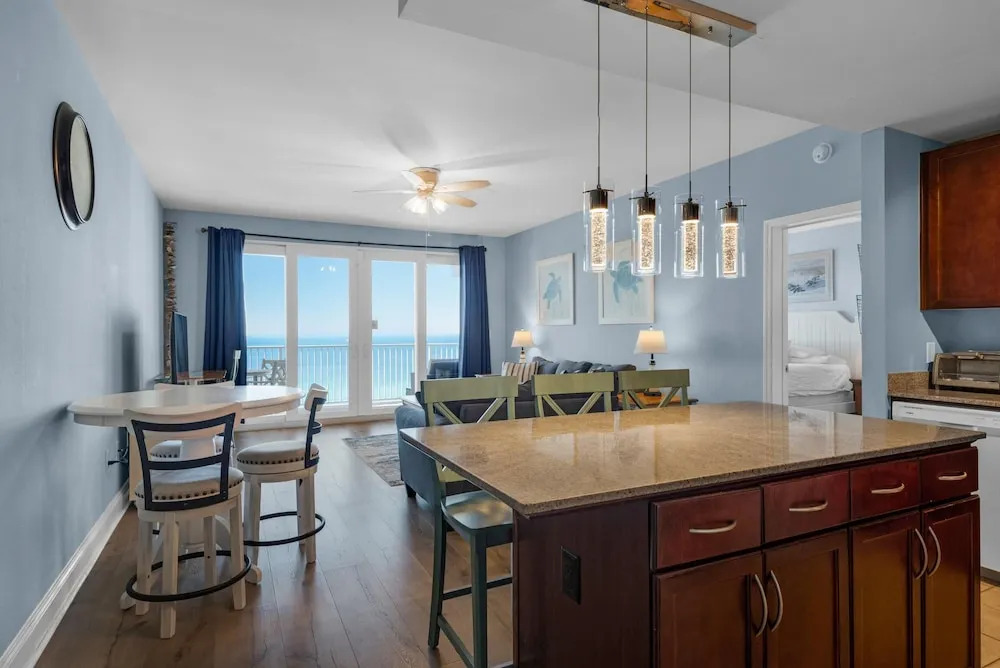 Laketown Wharf 1626