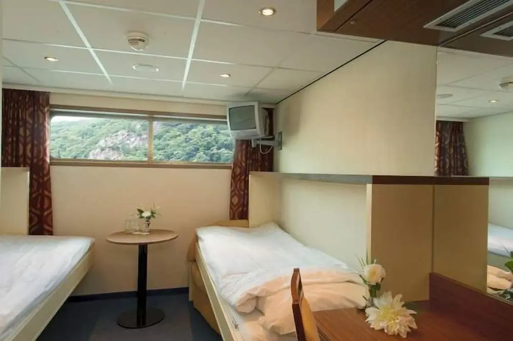 Select MS Serenity - Neuss