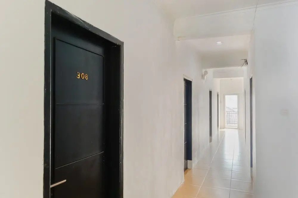 OYO 1317 Pinnus Residence Syariah