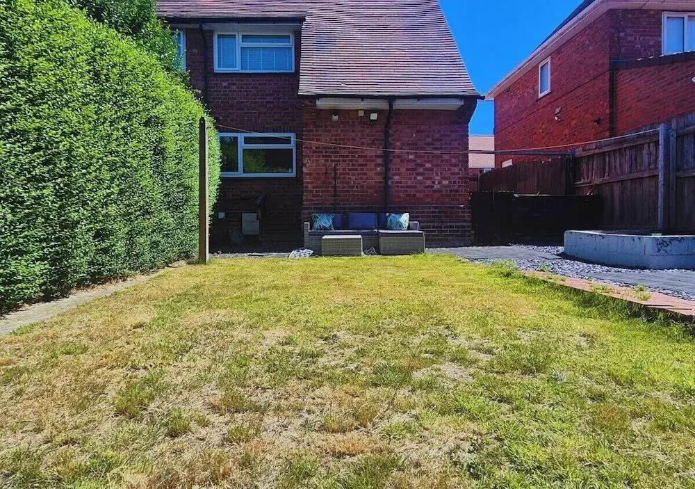 Cosy 2BR House on Quiet Street