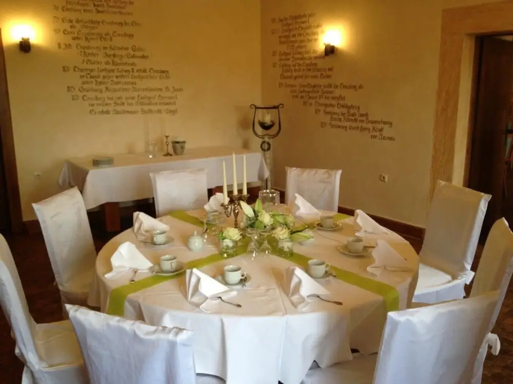 Hotel und Restaurant  Auf der Creuzburg