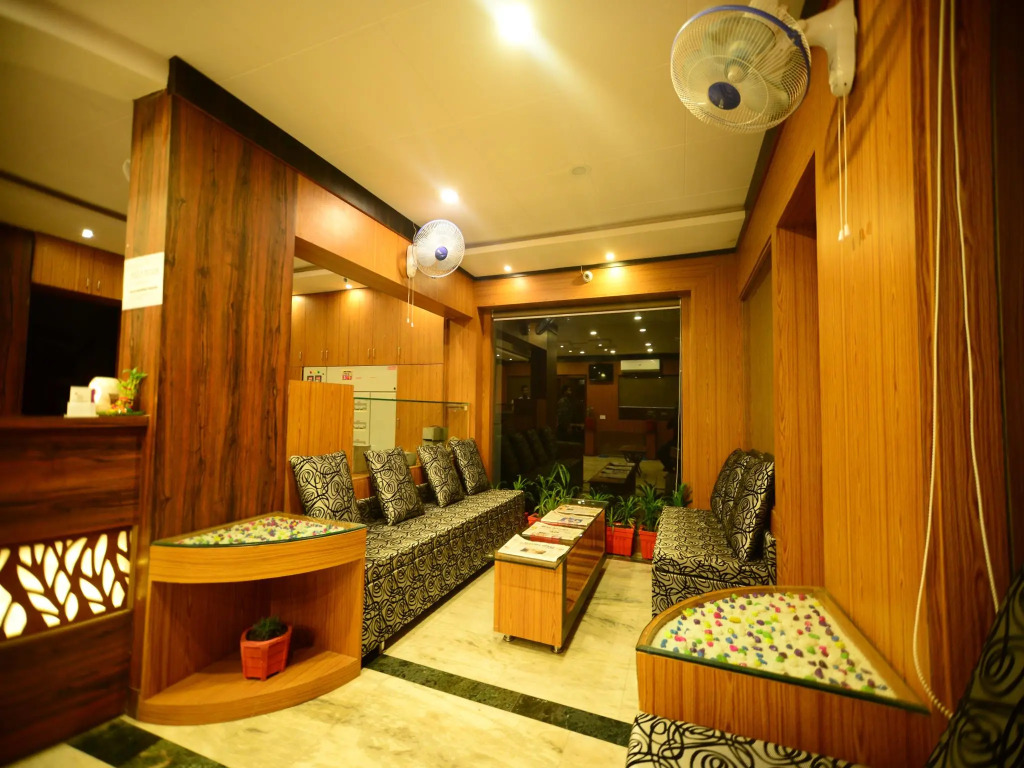 Hotel Madurai near Central Bus Stand, Udaipur