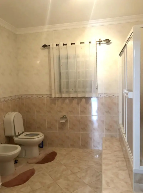 House With 4 Bedrooms in Cortiçada, With Wonderful Mountain View, Enclosed Garden and Wifi Near the Slopes