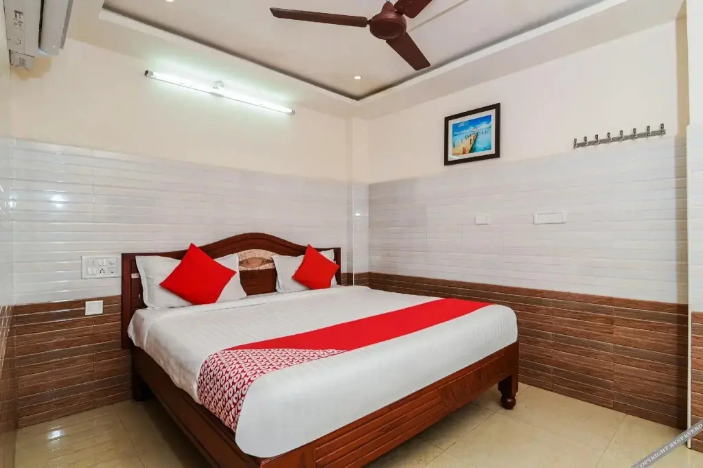 Varsha Grand Residence by OYO Rooms