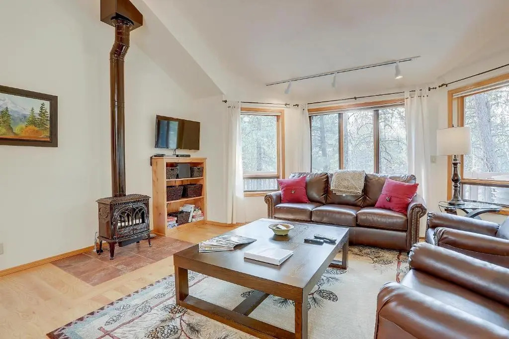 7 Cedar-Forest Views-3BR/2BA