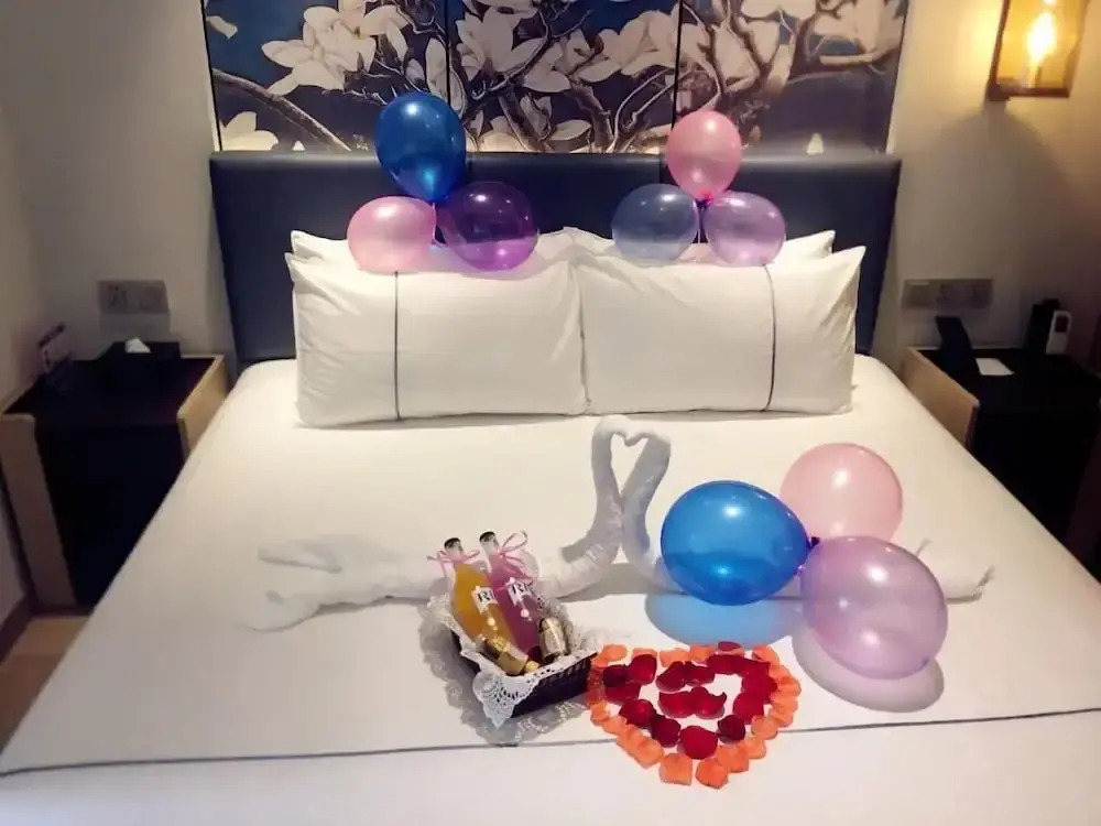 YESTE Hotel (Shenzhen Nanshan Qianhai Daxin subway station)