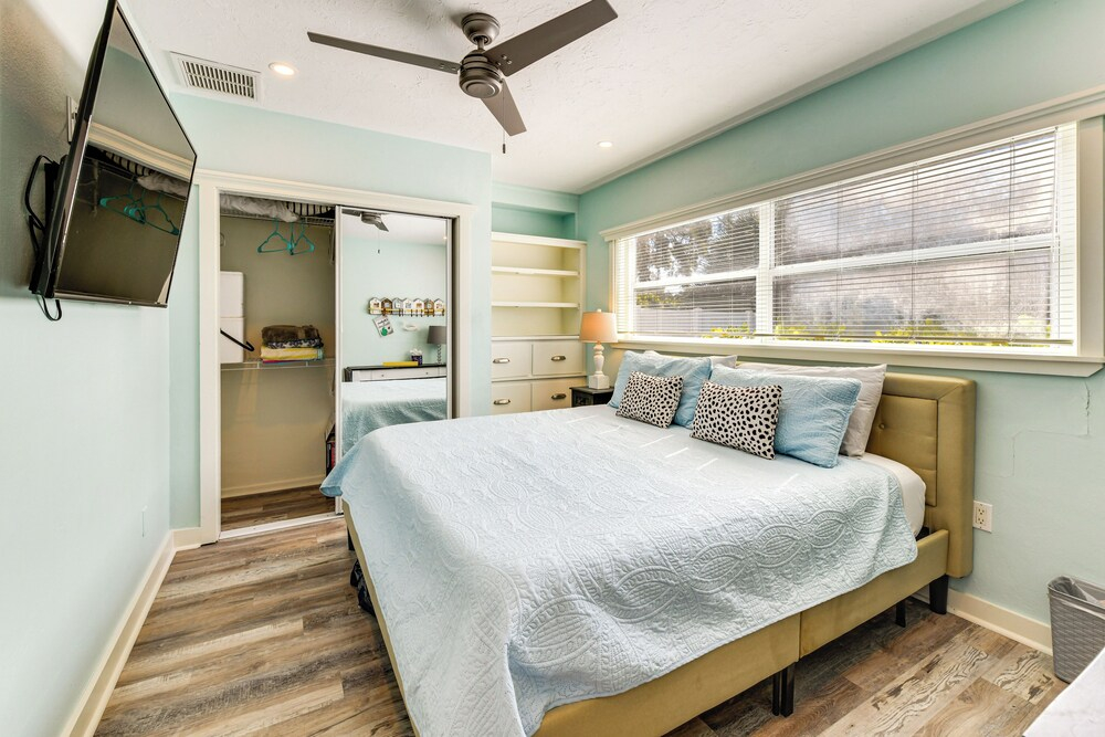 'vintage Mermaid Cottage' 4 Mi to Siesta Key Beach