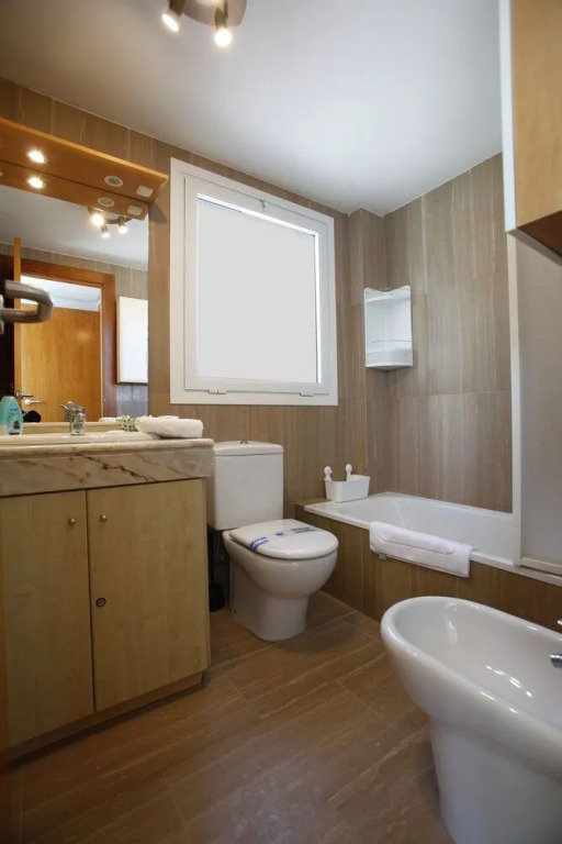 Exclusive Frontline Apt. in Luxury Residence