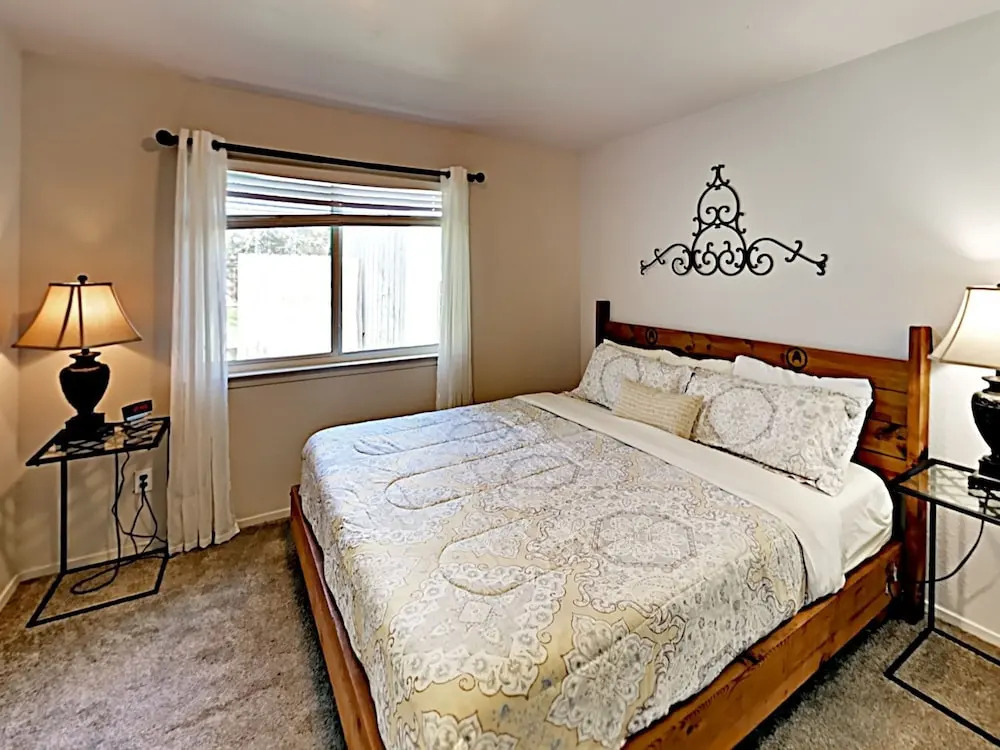 Beaver Duplex Unit B - 2 Br Duplex