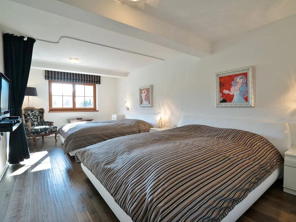 Opulent Chalet in Mauterndorf With Whirlpool & Sauna