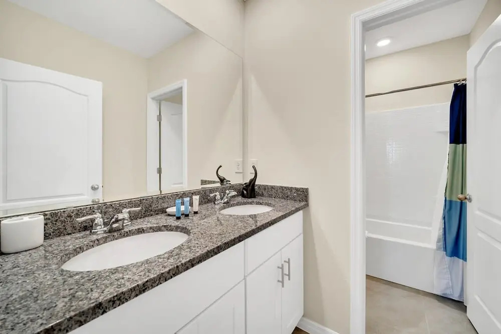 7655 Oakmoss Loop