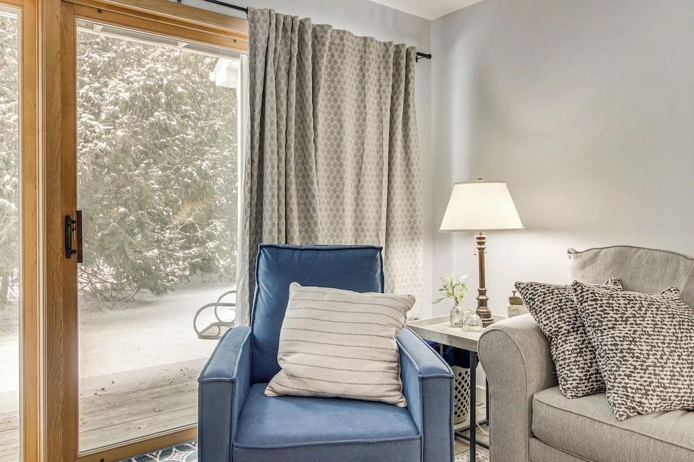 < 1 Mi to Peninsula State Park: Central Condo