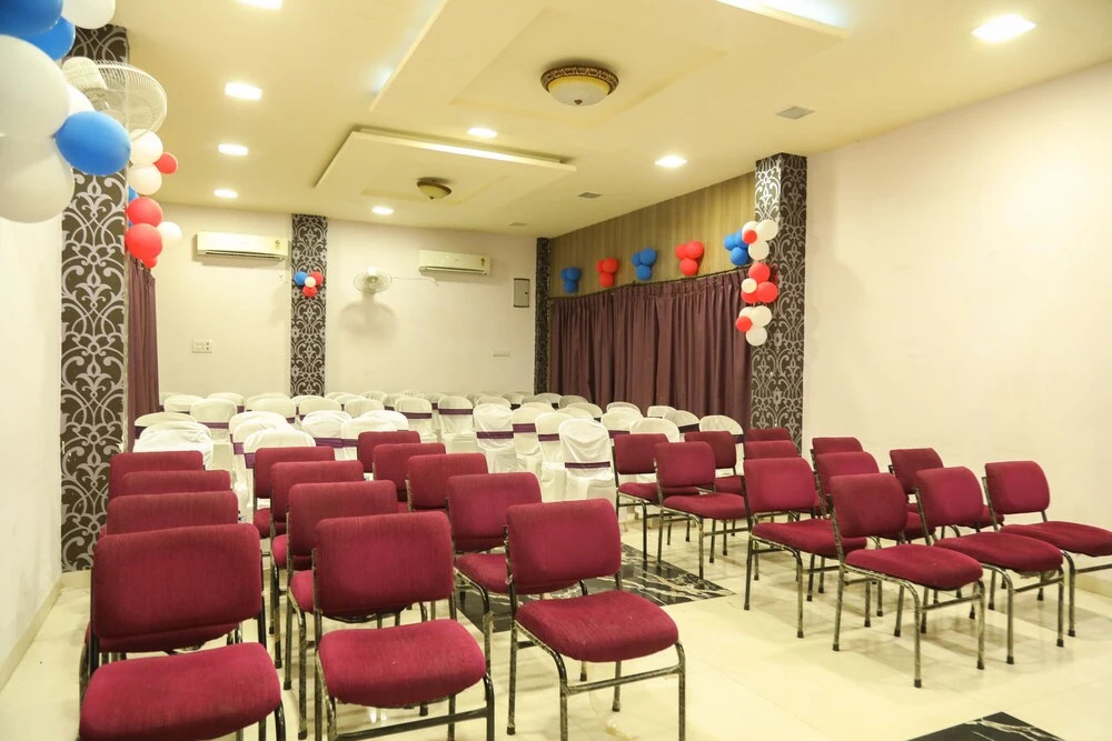 OYO 6433 Hotel Check Inn