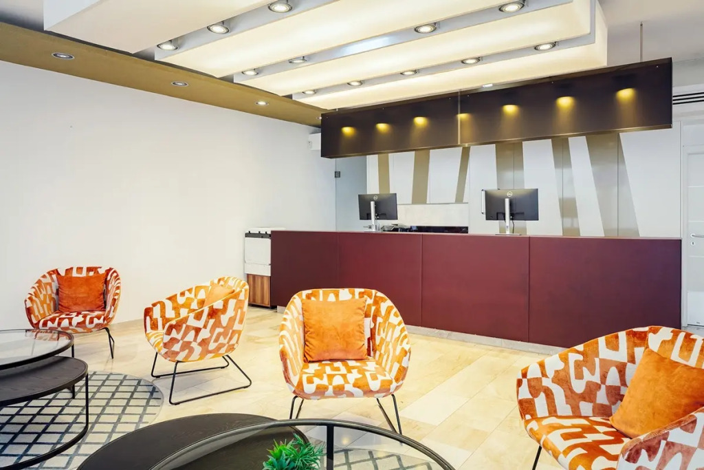 Eurostars Embassy