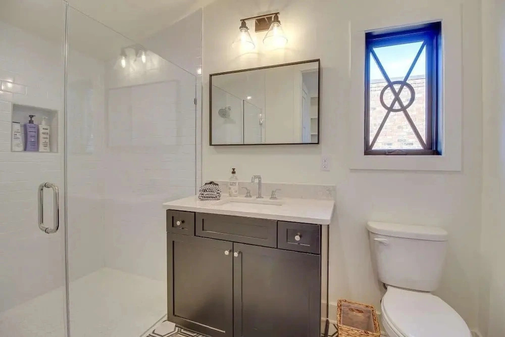 River Views, Historic Central Neighborhood, Luxury Townhome