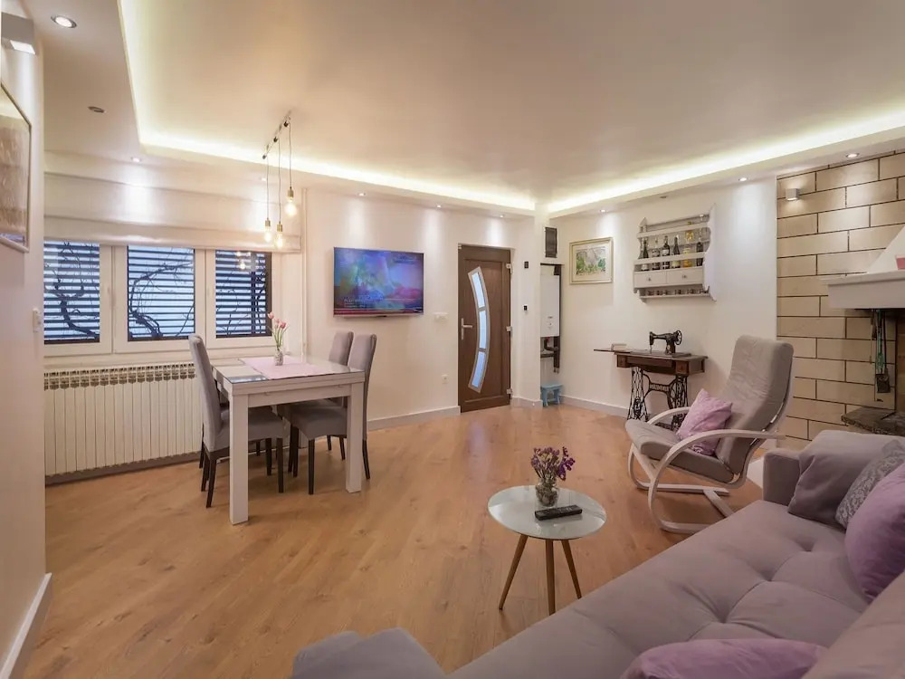 Lovely Villa With Fantastic Panoramic View, Private Swimming Pool, High Privacy