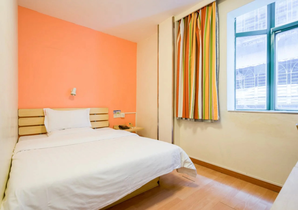 7 Days Inn Guangzhou Beijing Road Metro Branch