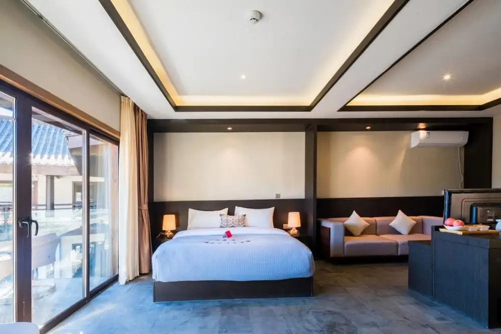 Shilily Travelling Hotel Lugu Lake