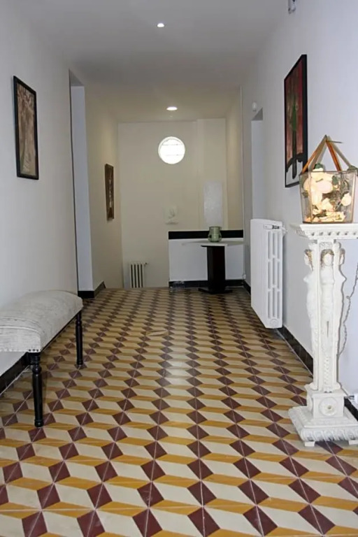 1er Consul SAS a Bussinca