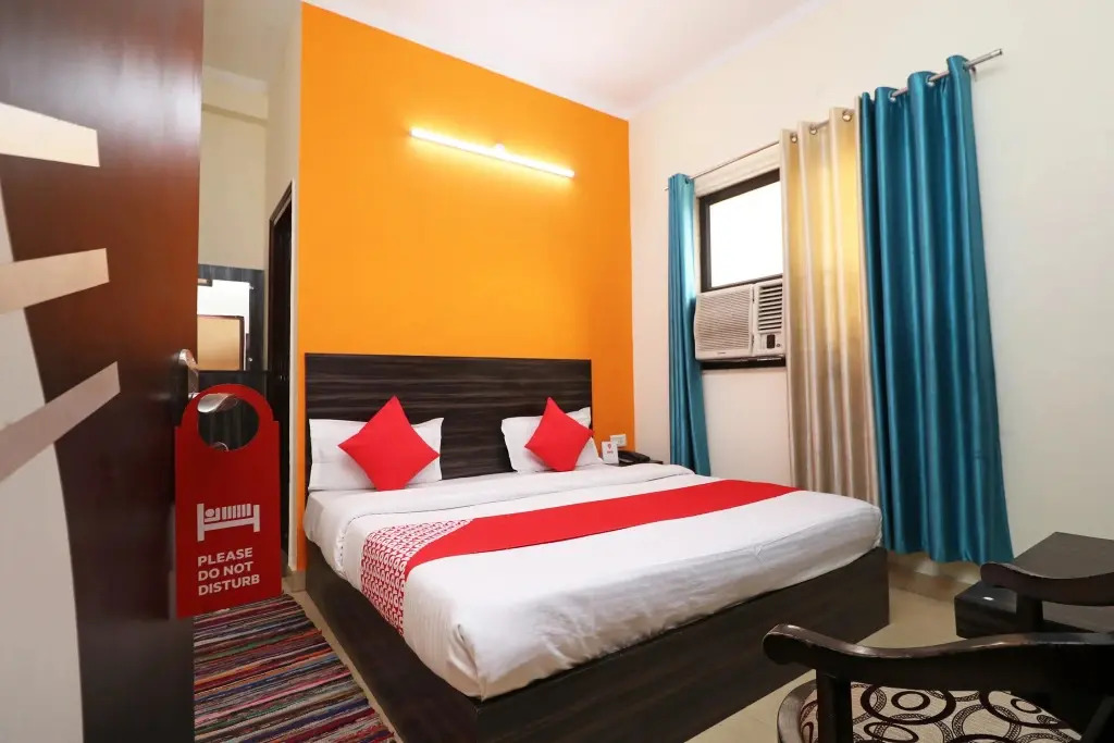 Hotel Dev by OYO Rooms