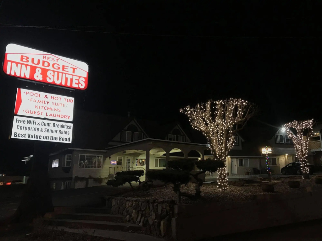Econo Lodge Inn & Suites Kamloops