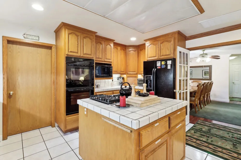 Lake Tahoe Family Home w/ Hot Tub & Game Room!