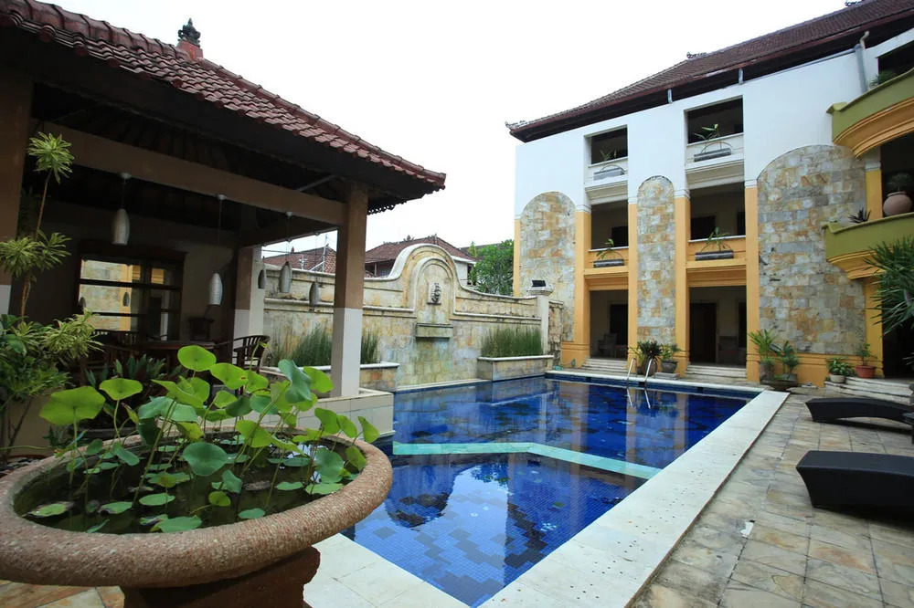 RedDoorz Near Discovery Mall Kuta