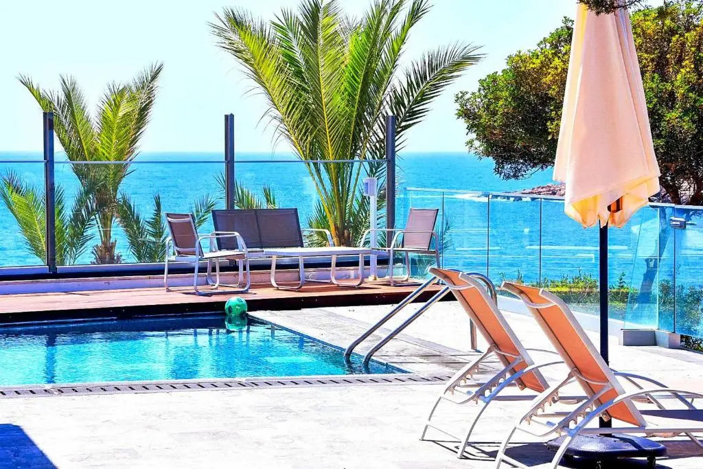 Coral Bay Beach Villa