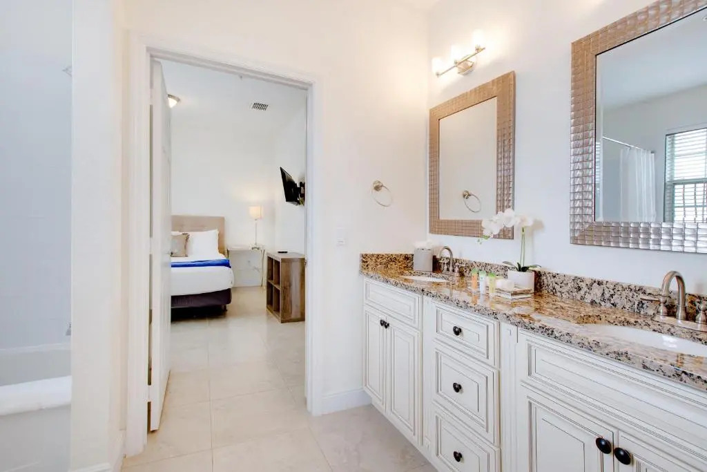 Updated Condo Near Conv Ctr, I-drive & Universal!