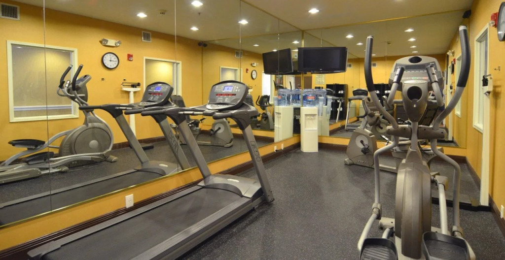 Quality Inn & Suites San Antonio Airport - Stone Oak