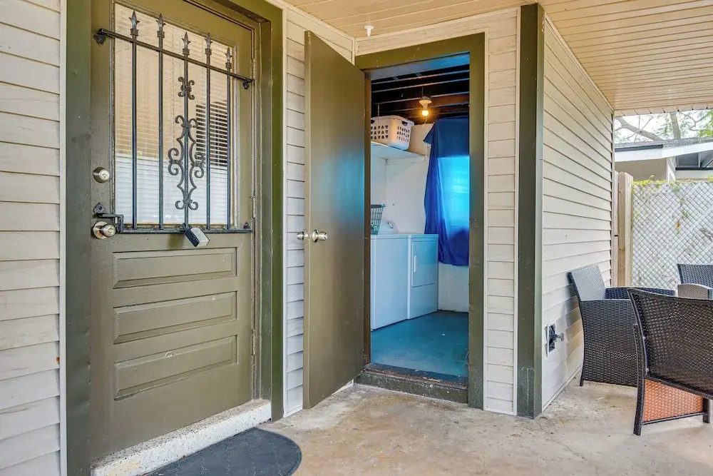 2 Mi to Cocoa Riverfront Park: Home w/ Patio!