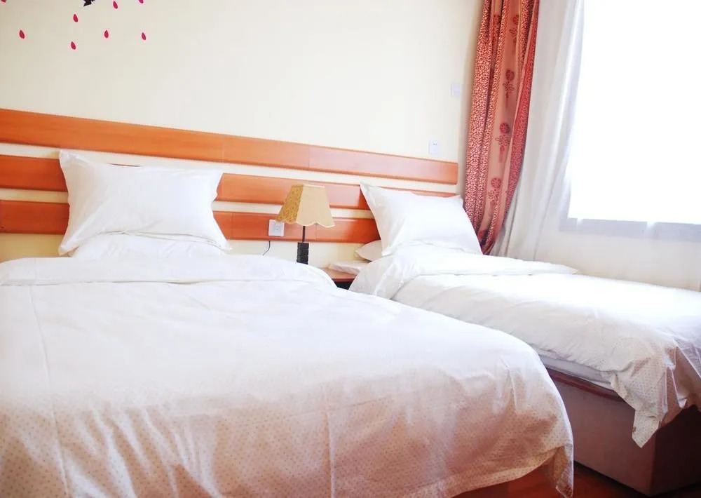 Penglai Yi Jia Express Hotel
