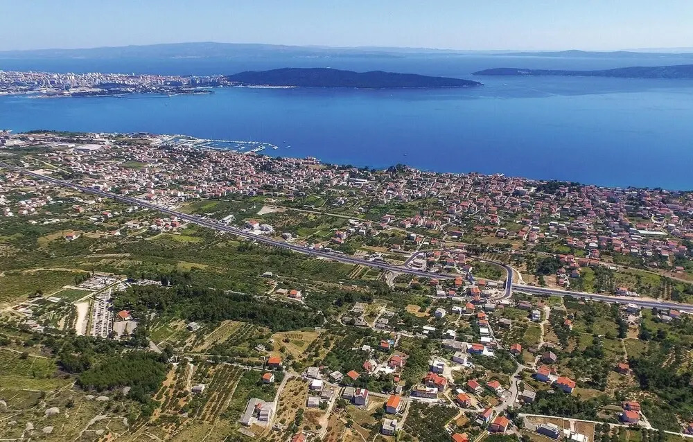 Awesome Home in Kastel Gomilica With Wifi and 3 Bedrooms