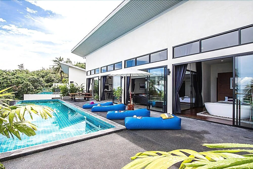 Paritta Sky Villa A 2 villas with 3 beds each