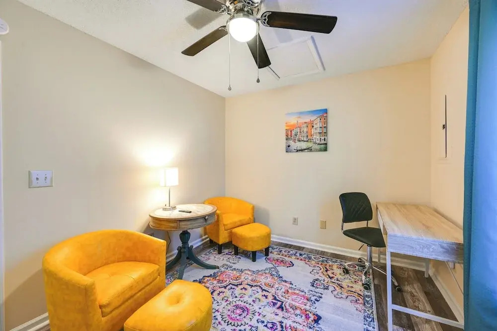 Pirate Game Day Base: Greenville Home Near Campus!