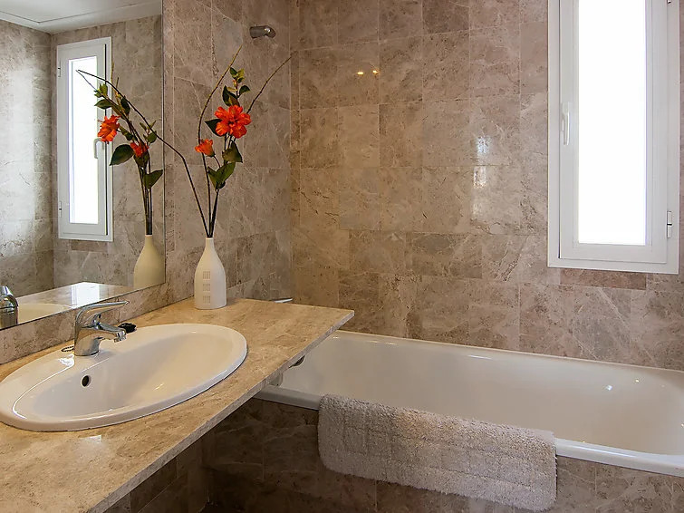 Apartamentos Naranjos del Sol Marbella