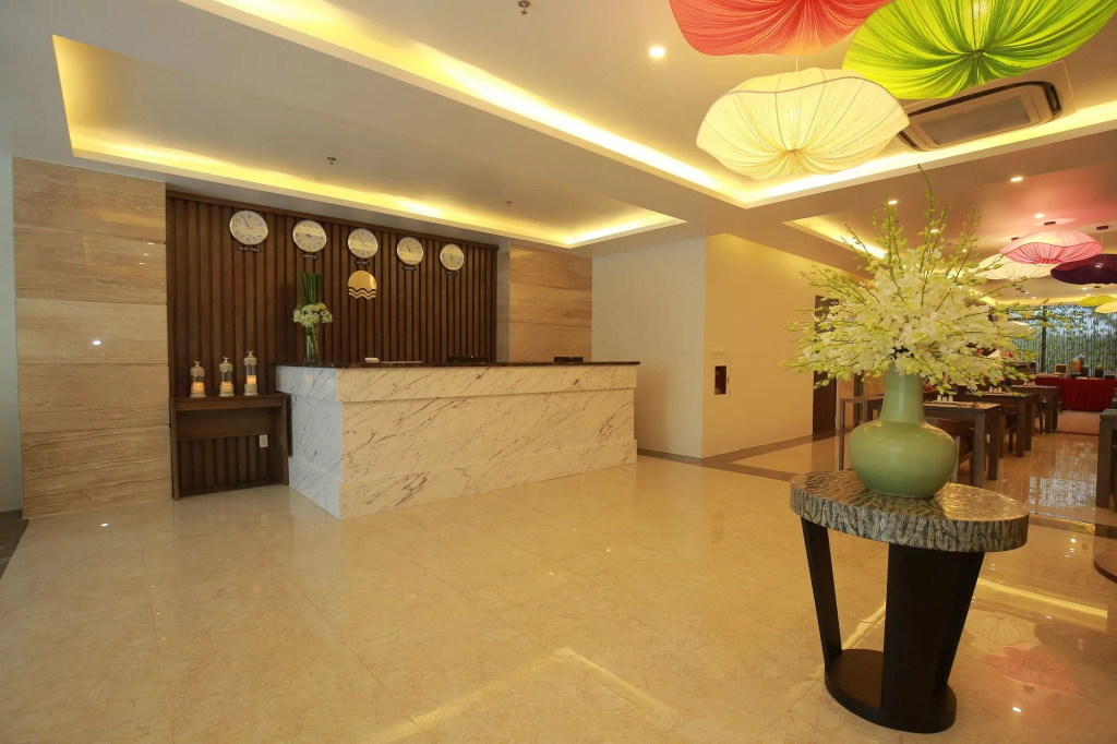 Inearth Hotel - 华夏商务酒店