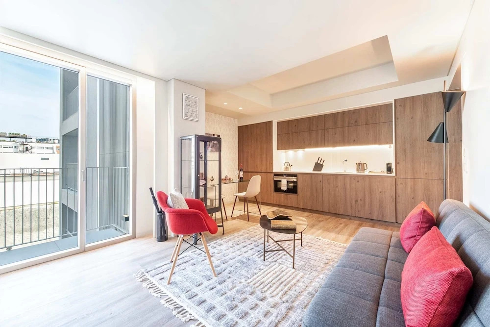 Mid-century Apartment Near Cais do Sodré