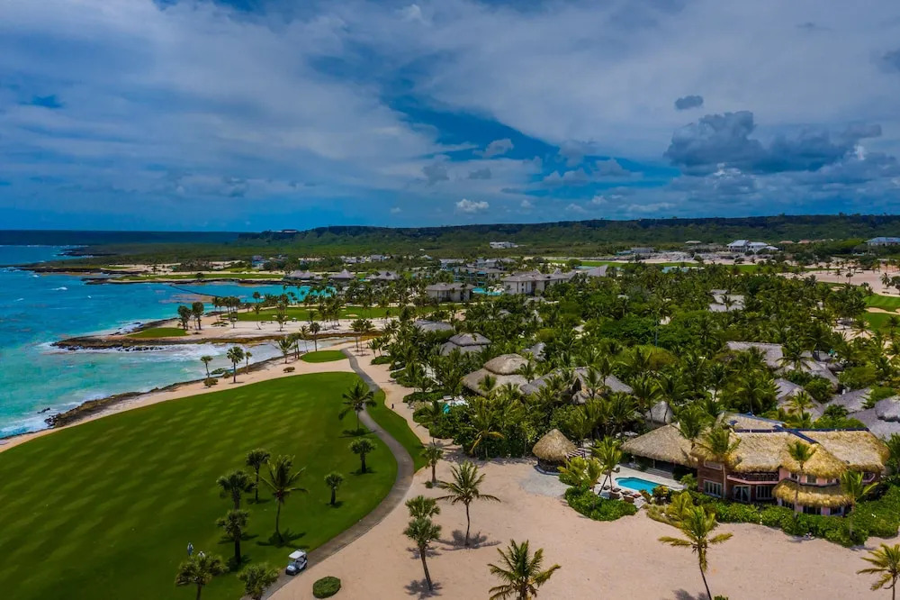 Two Ocean View Caleton Villas in CapCana