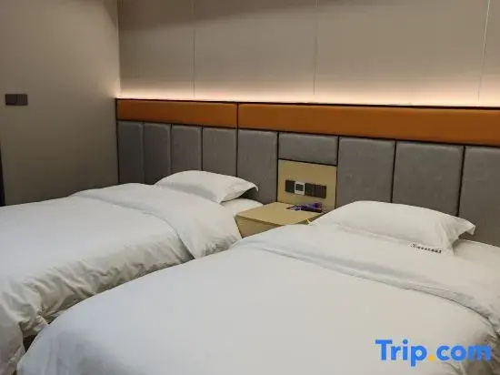 Guojin Hotel (Guangzhou Sun Yat-sen University South Campus Binjiang East Road Metro Station Branch)