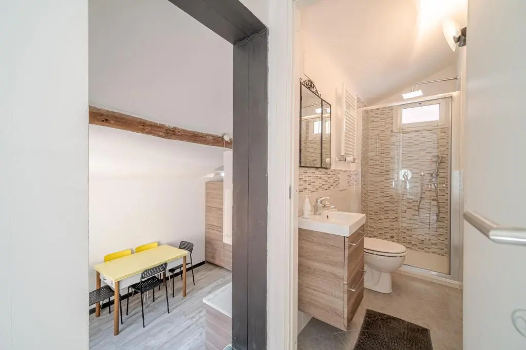 NEW!Apt 2 min walk from the Beach of Voltri