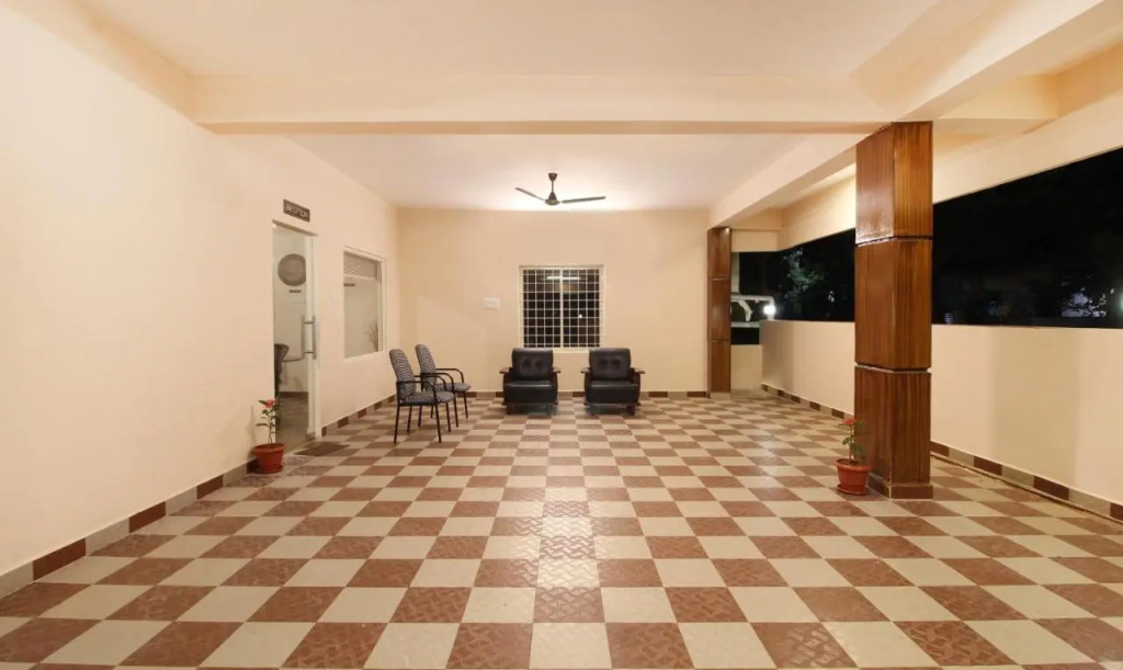 Itsy Hotels Riyas Grand
