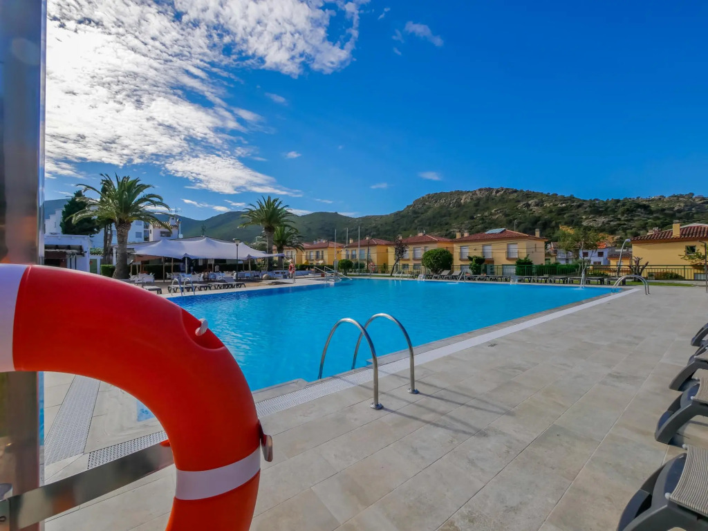 Rescator Resort 329 in Roses